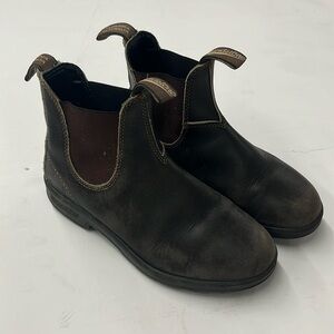 BLUNDSTONE slip on boots size 5.5 (Aus) lightly used